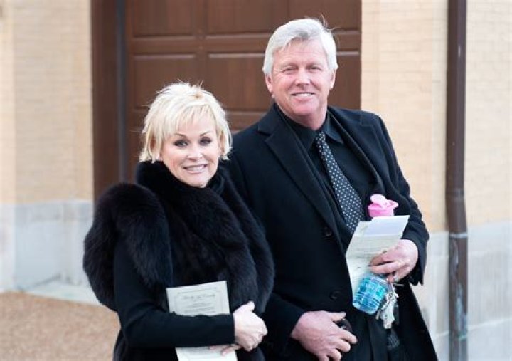 Lorrie Morgan And Sammy Kershaw's Love Story