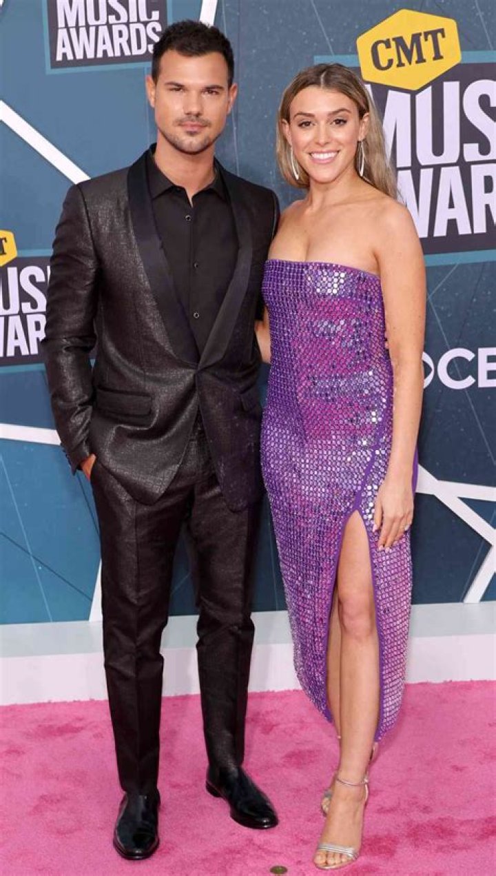 Taylor Dome And Taylor Lautner's Connection